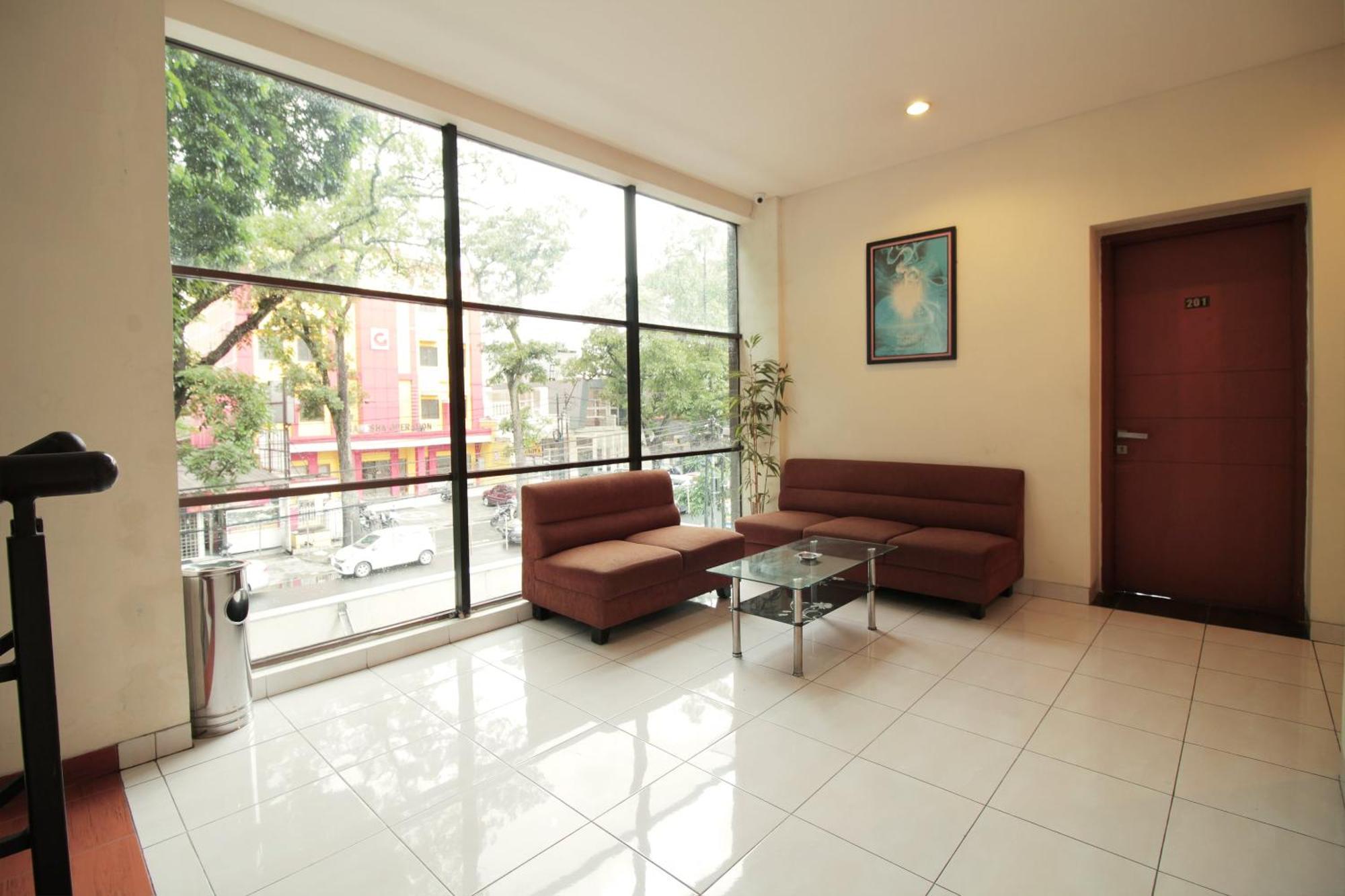 Capital O Galaxy Inn باندونج المظهر الخارجي الصورة