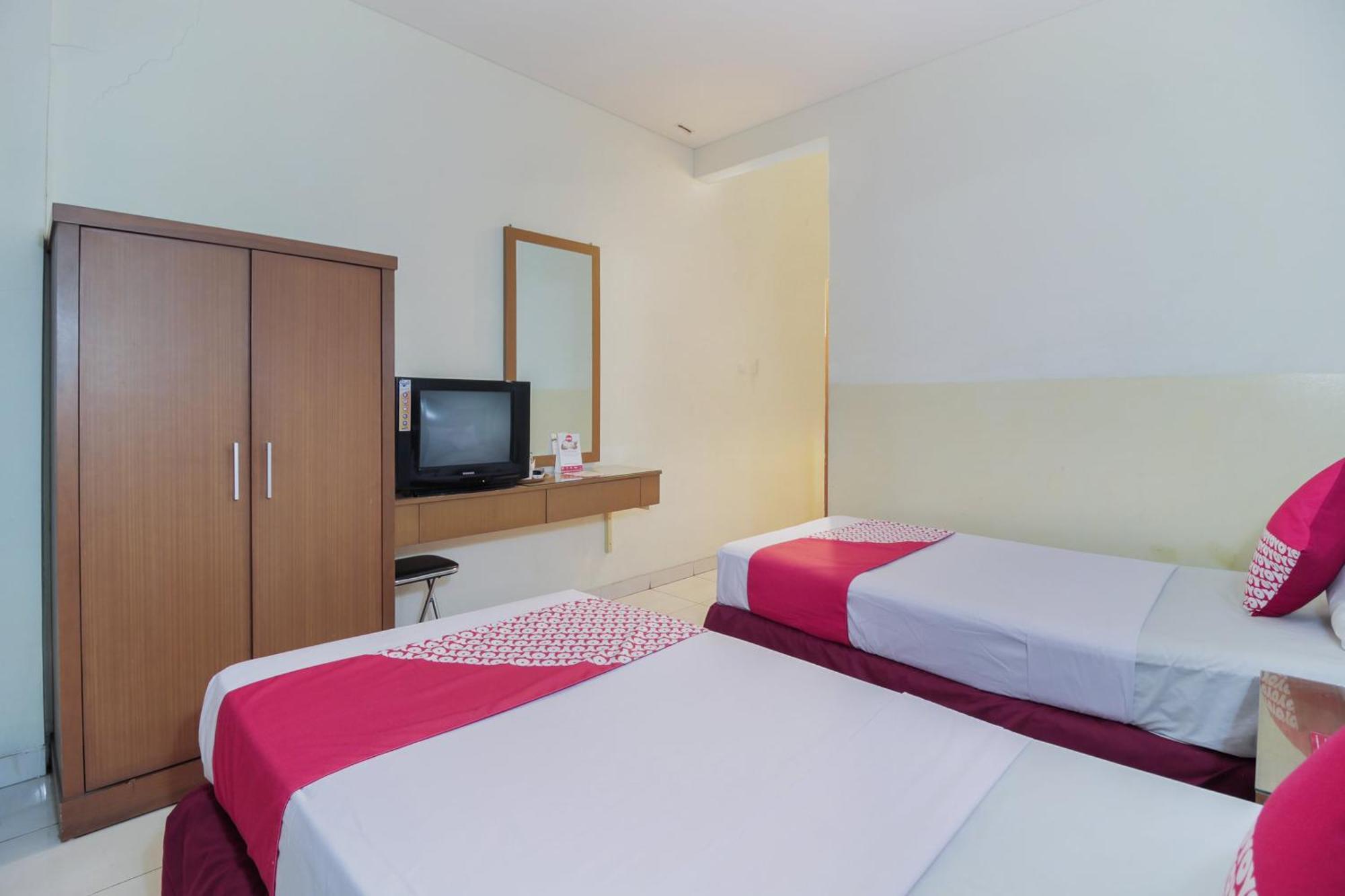 Capital O Galaxy Inn باندونج المظهر الخارجي الصورة